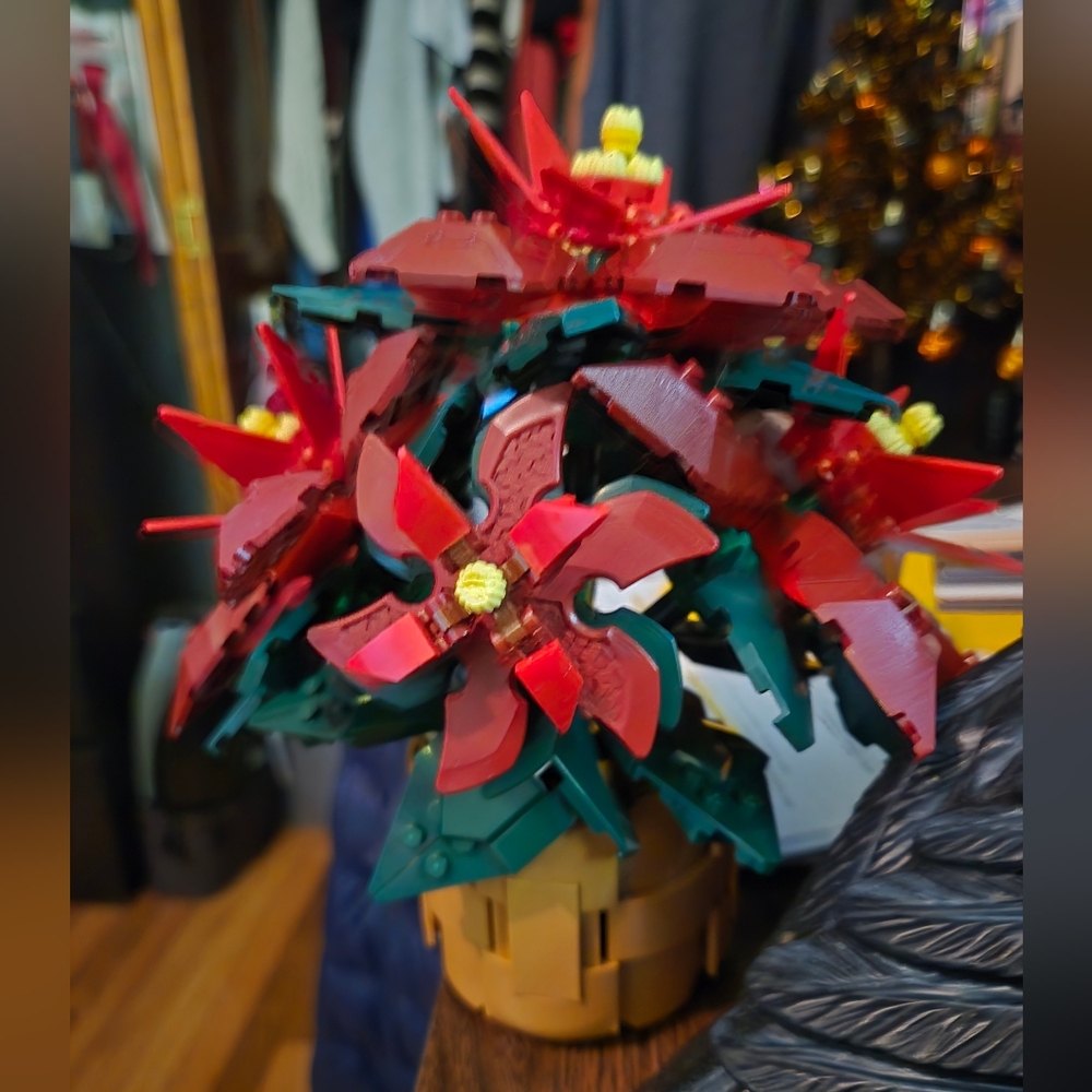 Lego Red and Green Holiday Poinsettia